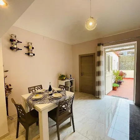Olivuzza With Terrace Apartmán *